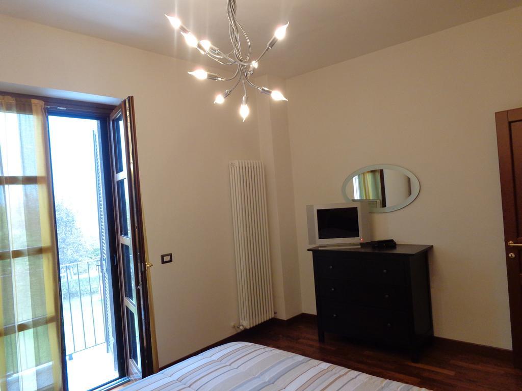 Villa La Casa In Rivalta Verduno Zimmer foto