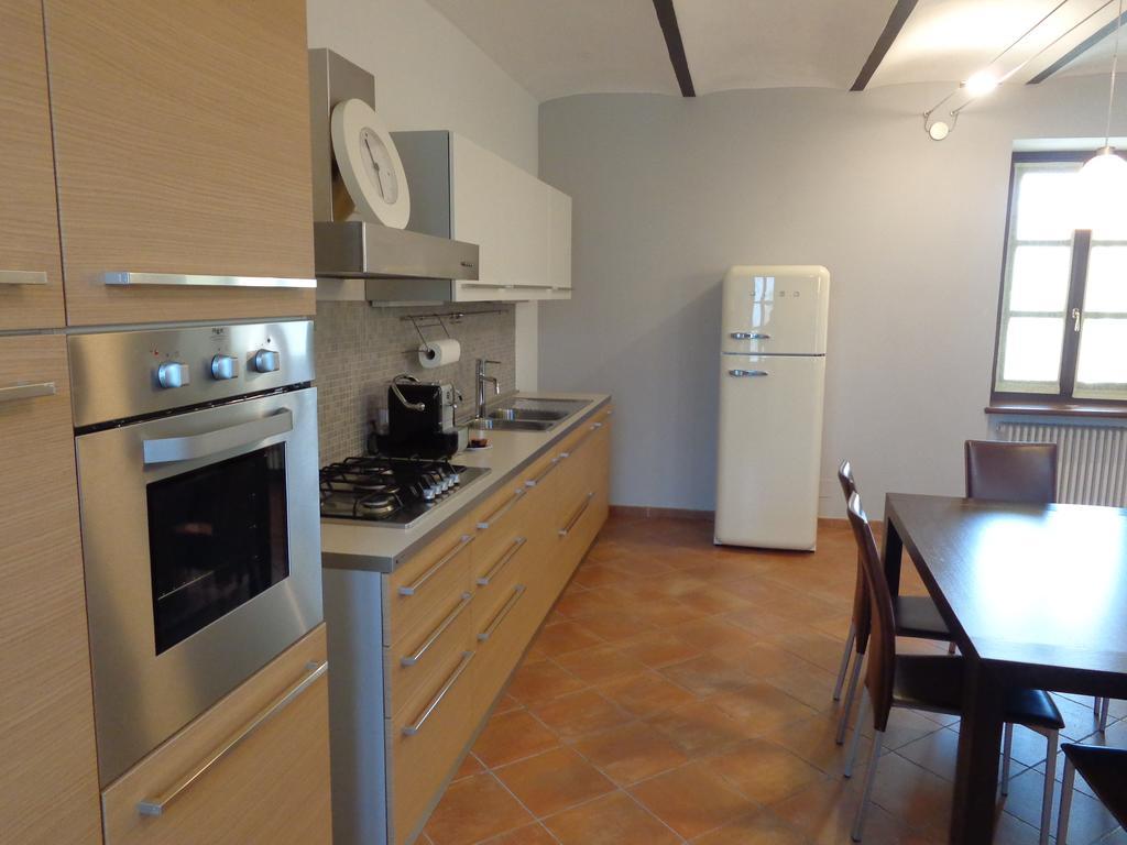 Villa La Casa In Rivalta Verduno Zimmer foto